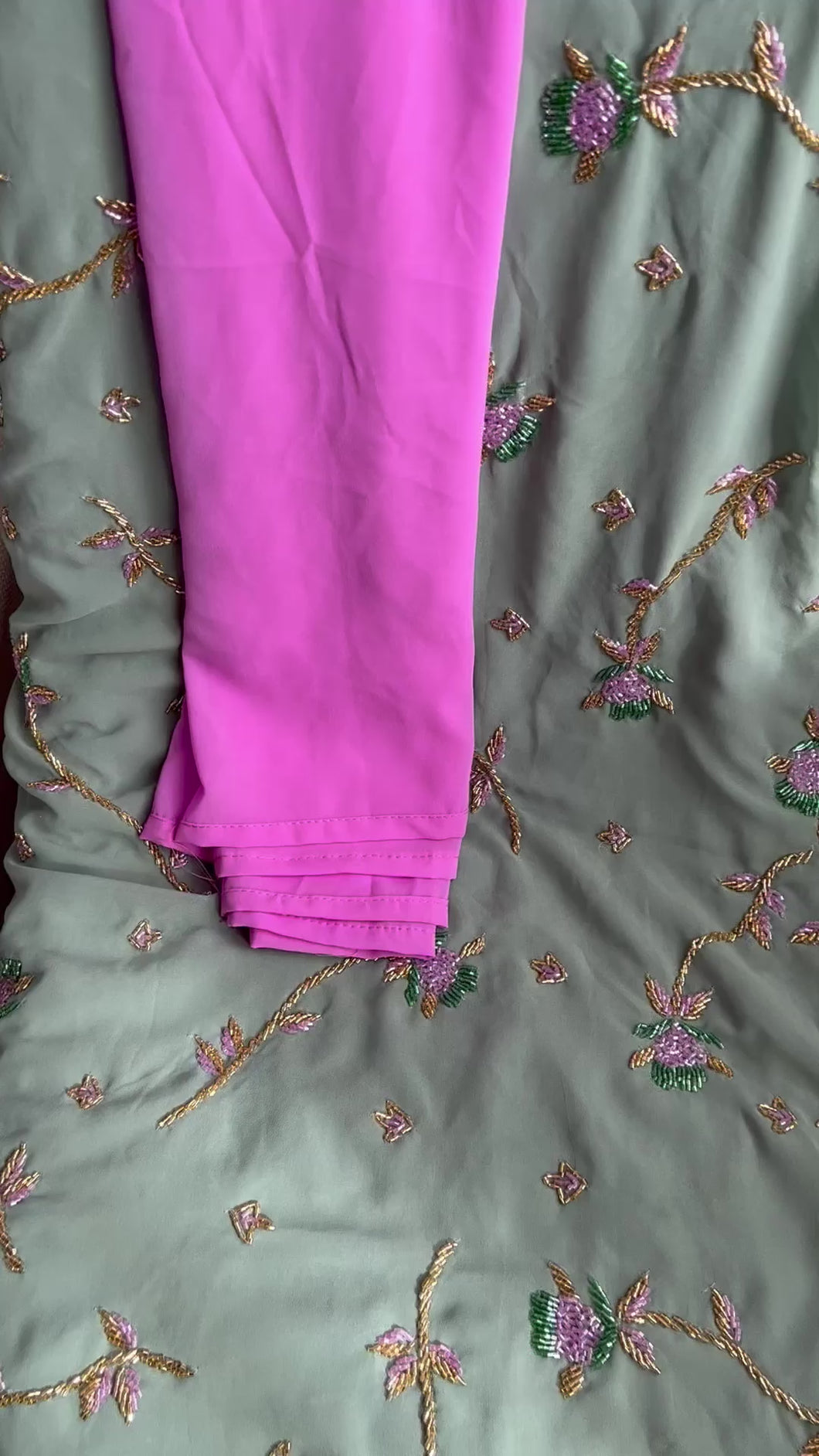 Mint & Pink Guntiino
